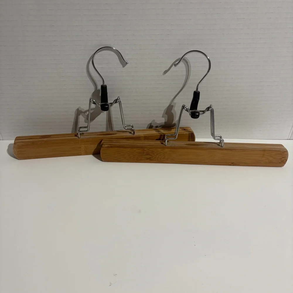 Lot 2 Wooden Clamp Hangers Hanger Pants Skirt Natural Wood Metal Hook